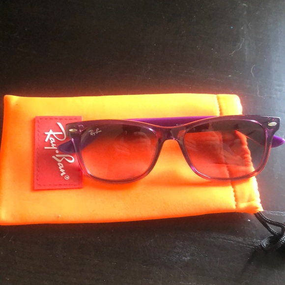 Kids purple Ray Ban sunglasses (new) - Picture 1 of 2